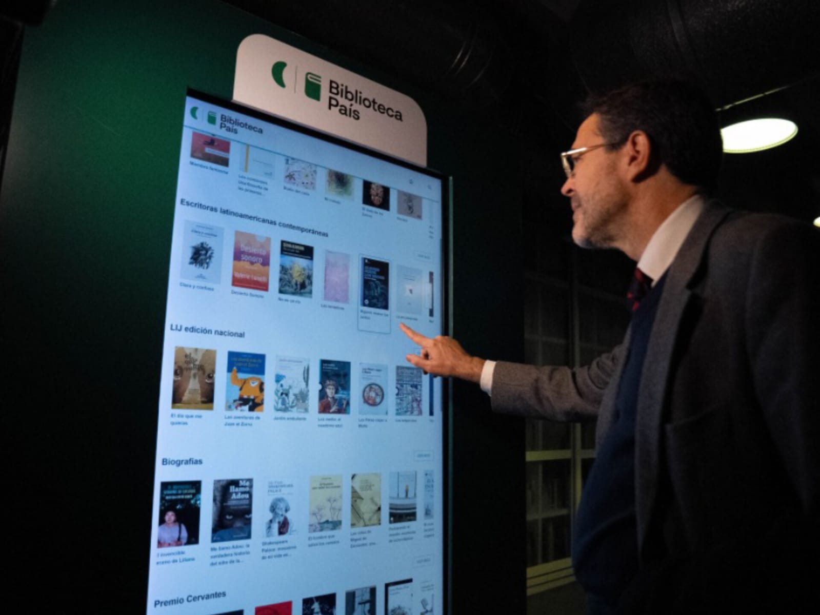 Biblioteca País de Ceibal fue reconocida por Academia de Letras