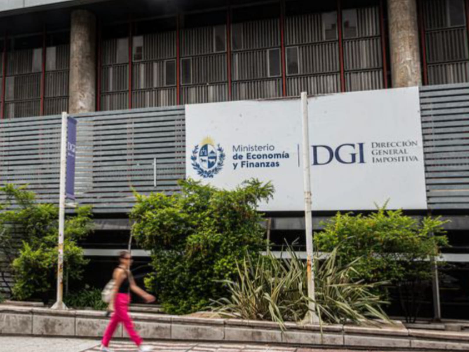 La DGI advierte a contribuyentes por «inconsistencias» en el pago de impuestos